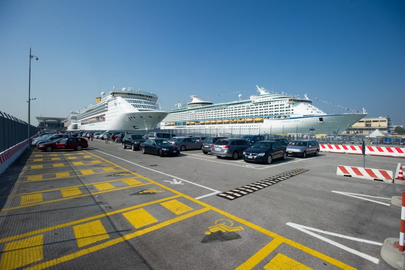 Venezia, crociere: 3 milioni di euro per transfert passeggeri nave-terraferma<h2 class='anw-subtitle'>VTP ha pubblicato un bando per rispondere alla crescente richiesta delle Compagnie di tornare in Laguna</h2>