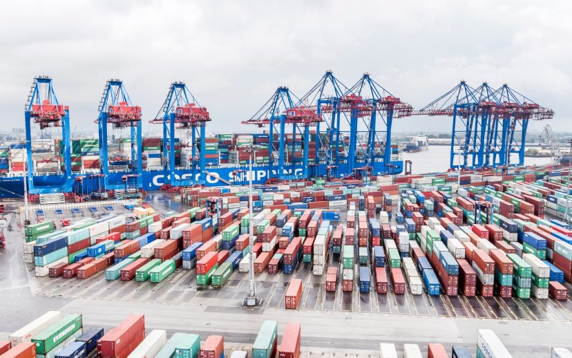 Cosco acquires 35% of the HHLA container terminal in Hamburg