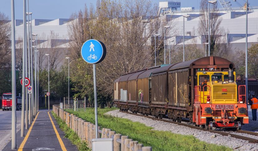 In attesa della transizione ecologica, treno soluzione ideale per ridurre emissioni