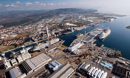 Incendio sul Carso, Fincantieri chiude cantiere di Monfalcone<h2 class='anw-subtitle'>Ancora stop ai treni dal porto di Trieste lungo la direttrice verso il Nord Italia</h2>