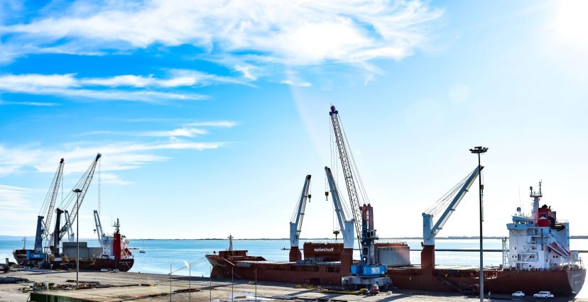 Port of Monfalcone, Spliethoff returns to take a cargo awaiting news from cruises
