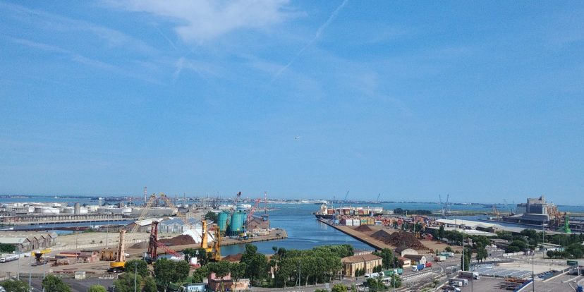 Venezia, l’Autorità portuale detta le nuove regole per i terminal a Marghera