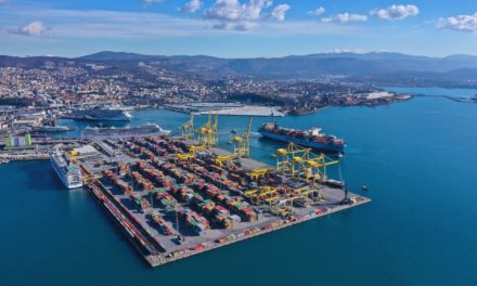 Porto di Trieste ancora primo per treni (+15,3%), crescono i volumi (+2,32%) ma calano i container