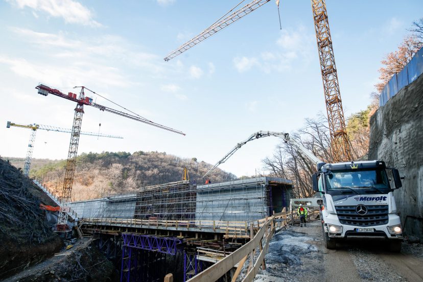 Raddoppio ferroviario Capodistria-Divaccia, scavato il primo chilometro di tunnel: opera pronta nel 2025