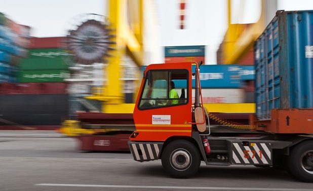 Venezia, si inasprisce il dibattito politico sul porto