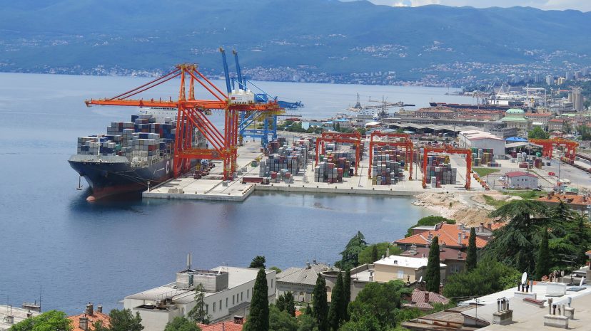 Porto di Fiume, in crescita traffico container (+3%) e profitti finanziari