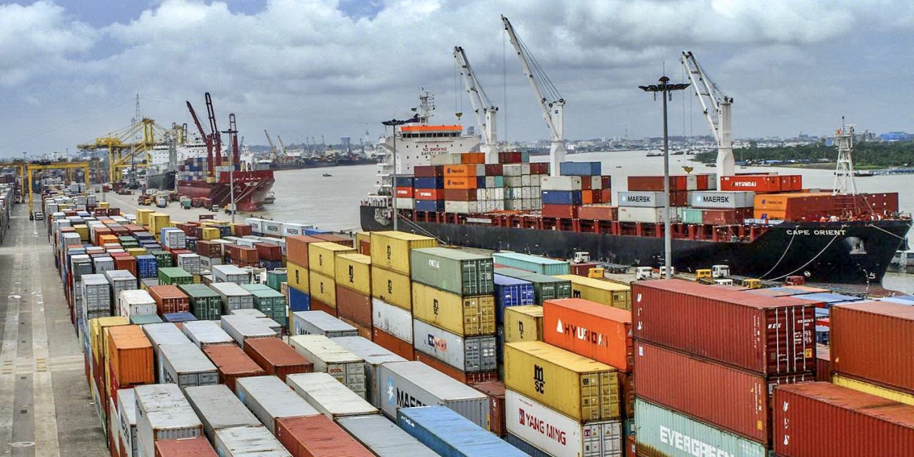 Poco spazio in porto, Chittagong elimina 385 container<h2 class='anw-subtitle'>Iniziano oggi nel porto del Bangladesh le operazioni - che potrebbero ripetersi con altri contenitori - per risolvere una questione annosa</h2>