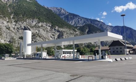Impianto a idrogeno all’autoporto di Pontebba (Udine)<h2 class='anw-subtitle'>Inaugurato nuovo intervento della società altoatesina Auto Plose Sadobre, che annuncia ulteriori investimenti nell'area</h2>
