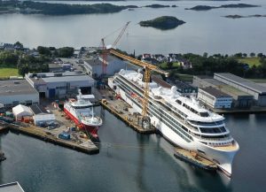 La Viking Polaris nel cantiere norvegese.