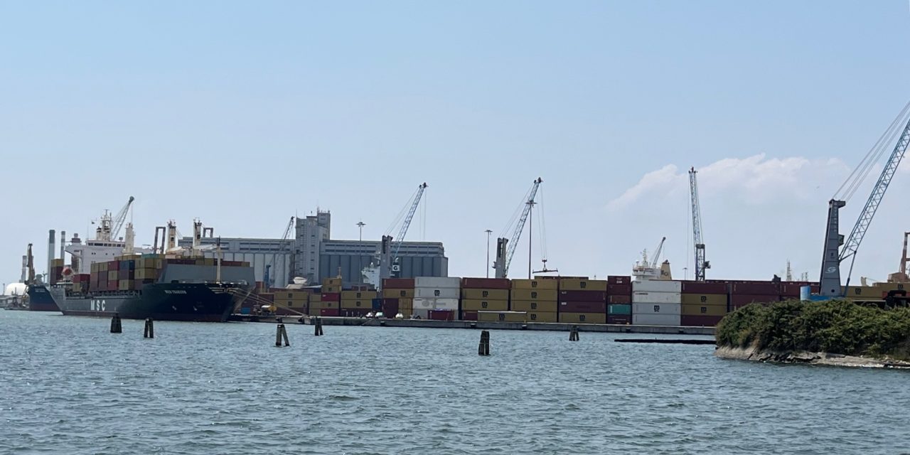 Porto di Venezia: 15,2 milioni per escavi e opere portuali<h2 class='anw-subtitle'>Comitato di gestione dell’Autorità di Sistema Portuale del Mare Adriatico Settentrionale approva bilancio di previsione</h2>