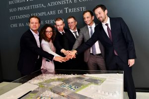 Foto di gruppo al termine della presentazione del progetto Adria Port