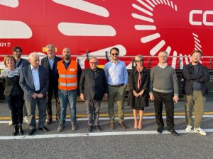 Foto di gruppo, ieri a Pordenone, per la partenza del servizio ferroviario con la Polonia.