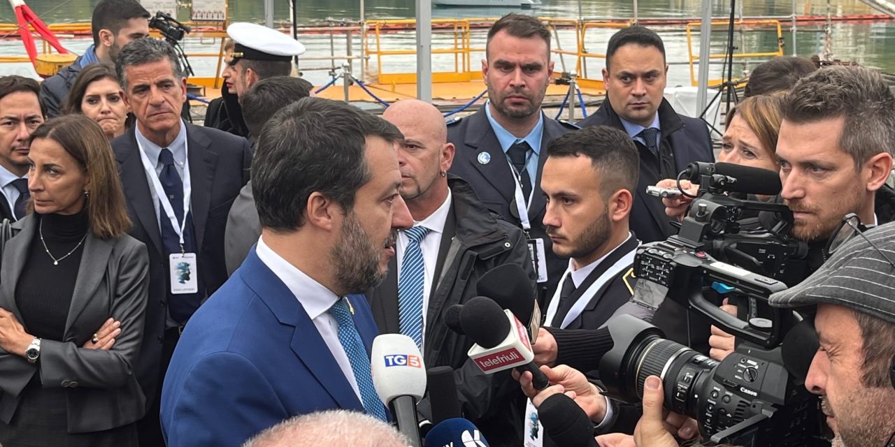 Salvini: «A Rixi la delega per il mare»<h2 class='anw-subtitle'>Annuncio rilasciato dal vicepremier alla stampa, a margine della cerimonia per la consegna della Seascape</h2>