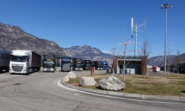 Autotrasporto chiede procedura Ue contro Austria<h2 class='anw-subtitle'> Ministro Salvini porta questione Brennero al Consiglio Trasporti in corso a Bruxelles</h2>