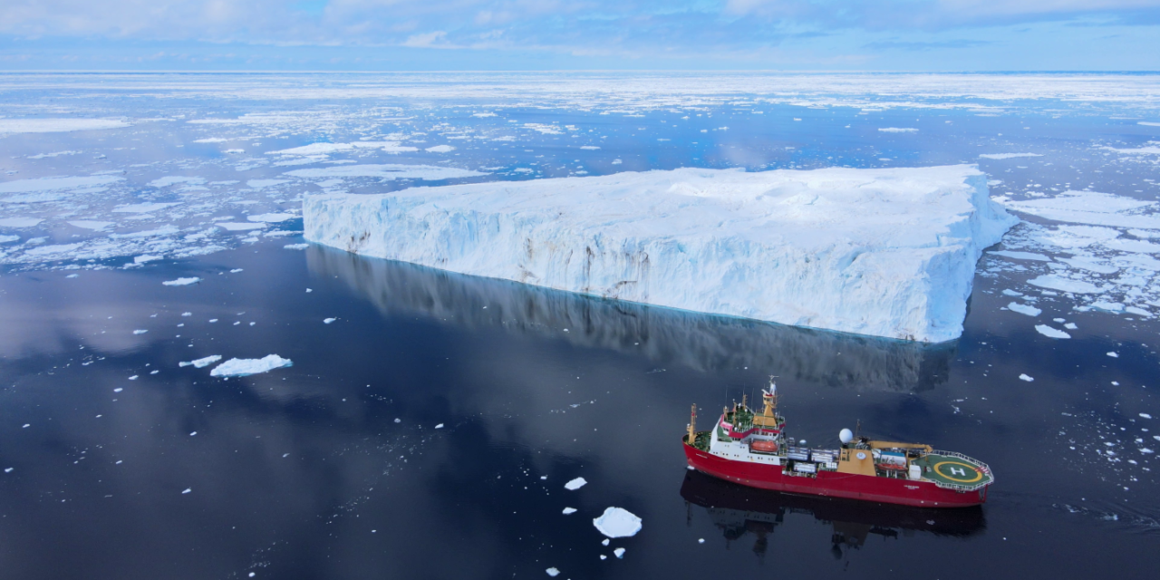 La rompighiaccio Laura Bassi (OGS) salpa verso l’Antartide<h2 class='anw-subtitle'>La nave oceanografica navigherà due mesi nel Mare di Ross, portando avanti due campagne di ricerca</h2>