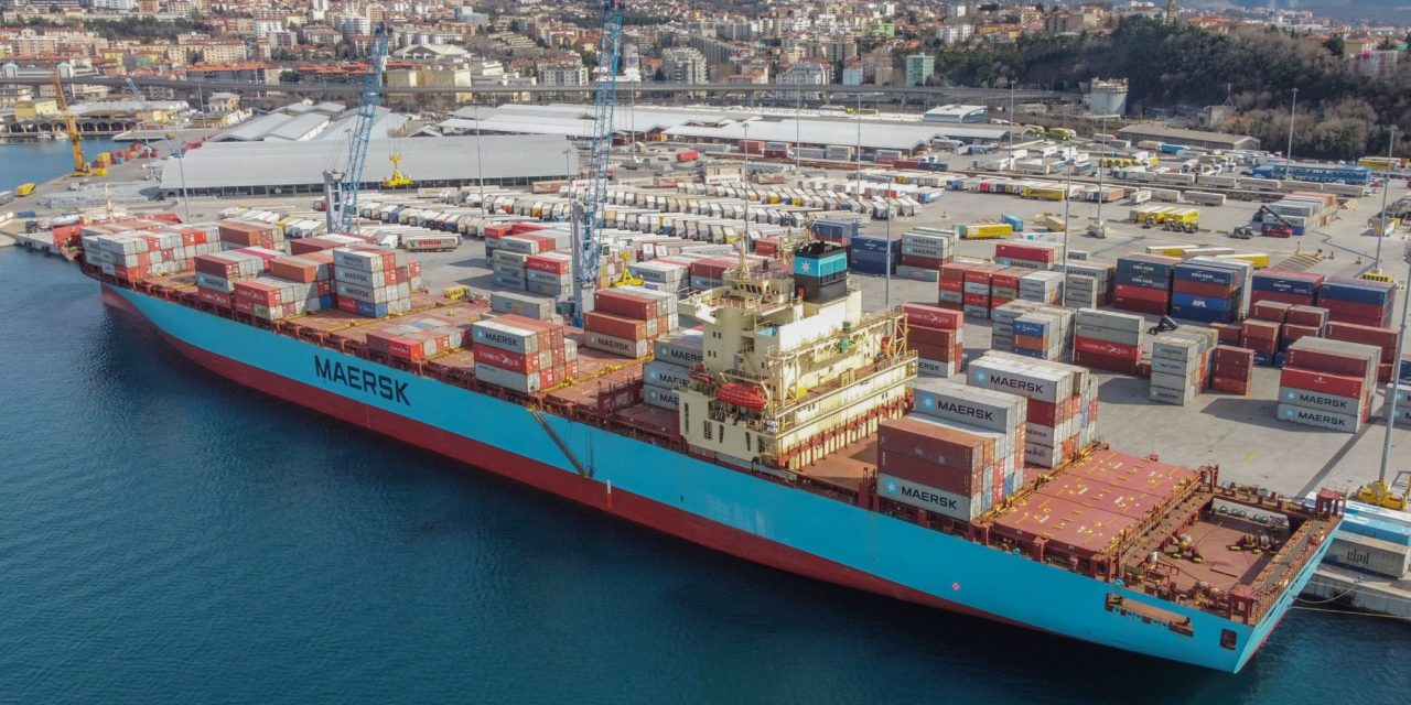 Trieste, Piattaforma logistica passa l’esame della nave record<h2 class='anw-subtitle'>Soddisfazione in casa HHLA Plt Italy per la gestione della nave Maersk con 1341 movimenti in meno di tre giorni</h2>