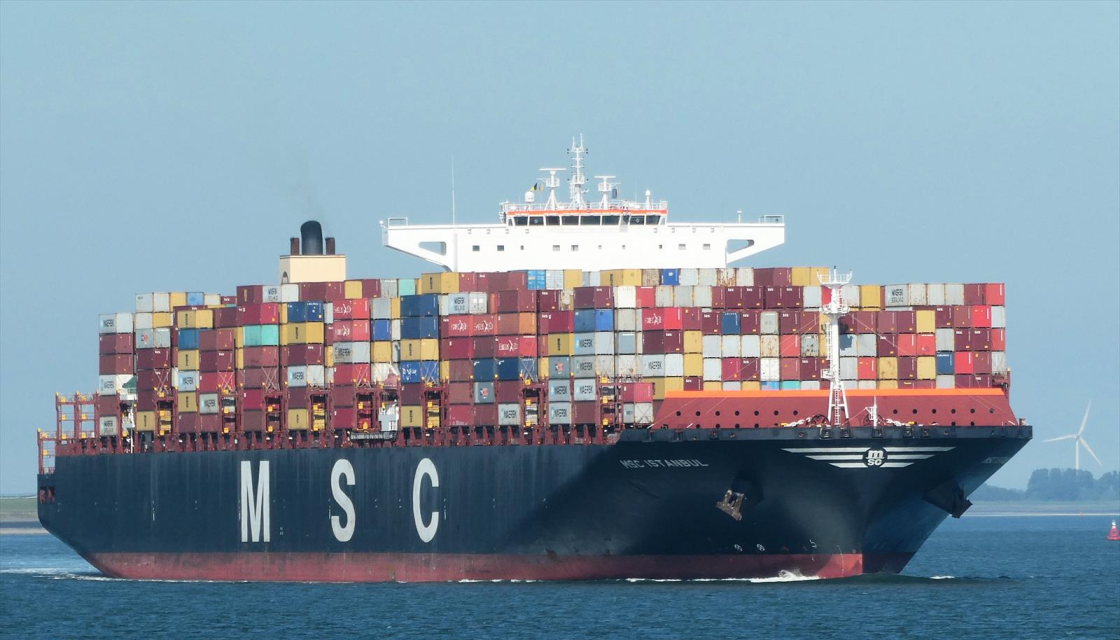 Nave MSC incagliata e subito liberata nel Canale di Suez<h2 class='anw-subtitle'>Niente danni e, secondo le comunicazioni ufficiali, irrilevanti i problemi per la navigazione</h2>