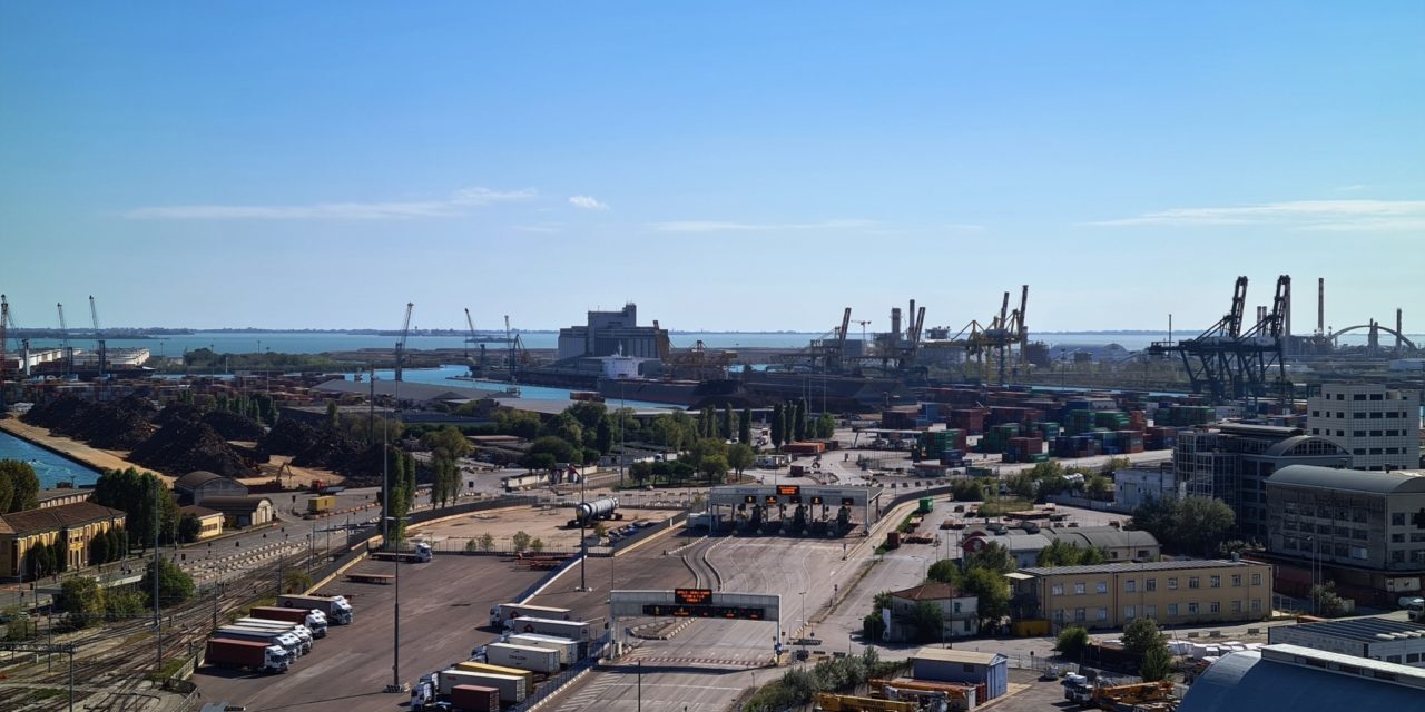 Sciopero di tre giorni al porto di Venezia per l’Art. 17<h2 class='anw-subtitle'>Di Blasio, presidente Autorità di sistema portuale: «Gli strumenti di protesta sono fuori scala. Dialogo aperto»</h2>