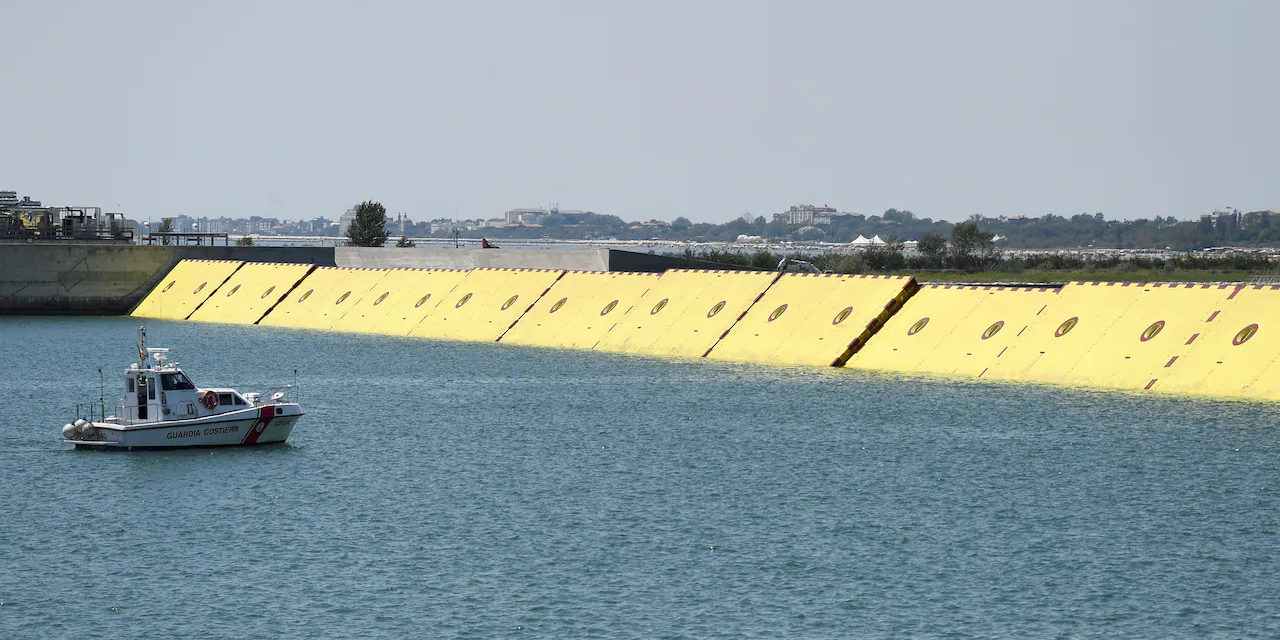 Venice port community concerned over Mose delays<h2 class='anw-subtitle'>Possible slowdowns to work on “inlets,” crucial to the port's accessibility</h2>