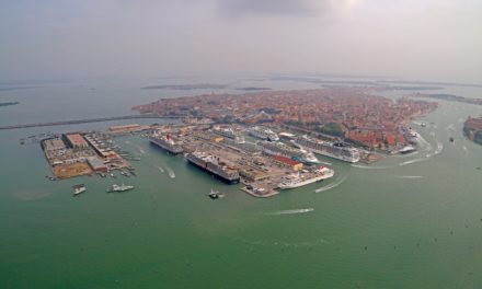 Calo crociere in Adriatico: Di Blasio: «A Venezia il modello è l’home port»<h2 class='anw-subtitle'>Santi, presidente Federagenti, ribadisce necessità di riattivare la Stazione marittima: «Così perdiamo 70mila ore di lavoro e 110 milioni di euro»</h2>