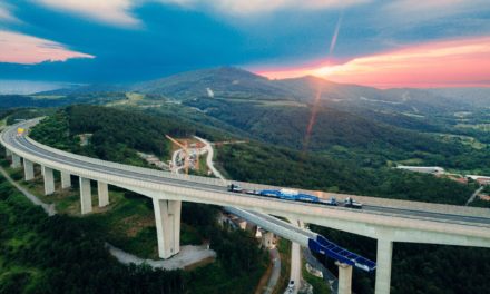 Project cargo da record per il porto di Capodistria<h2 class='anw-subtitle'>Trasporto effettuato nel weekend lungo l'autostrada che collega Lubiana alla costa slovena</h2>