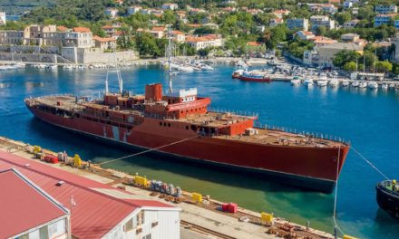 Lo yacht di Tito in cantiere a Fiume sarà set del nuovo film di Salvatores<h2 class='anw-subtitle'>Il ponte della nave – di proprietà della città croata - sarà il fulcro del futuro museo: lavori di restauro quasi ultimati</h2>