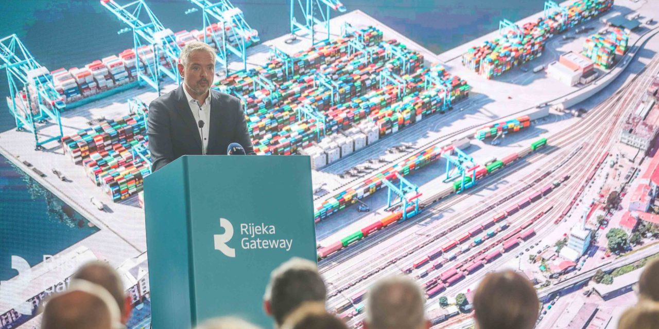 Rijeka Gateway, primo terminal dell’Adriatico con gru a controllo remoto<h2 class='anw-subtitle'>Presentato oggi l'investimento da 380 milioni destinato a rivoluzionare il porto di Fiume</h2>