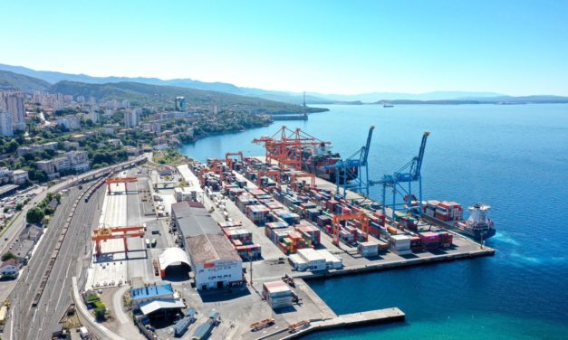 Port of Rijeka, traffic down in 2025 but containers hold up<h2 class='anw-subtitle'>The Luka Rijeka group limits the impact of the decline in dry bulk traffic. Rijeka Gateway data should be added to the statistics</h2>