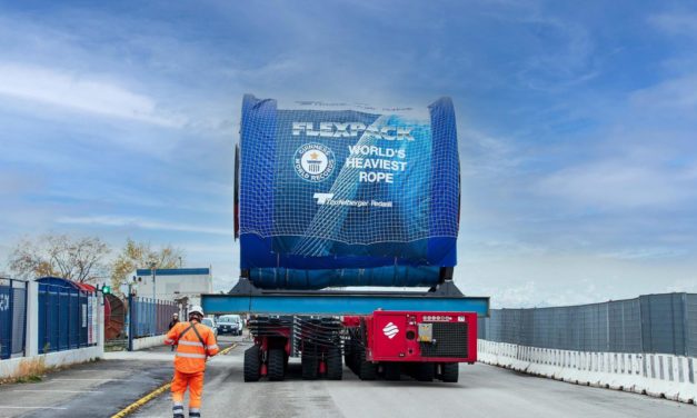Trieste, per Redaelli quinto Guiness con la fune più pesante del mondo<h2 class='anw-subtitle'>Prodotta nello stabilimento sul Canale navigabile del porto, sarà utilizzata in operazioni sottomarine</h2>