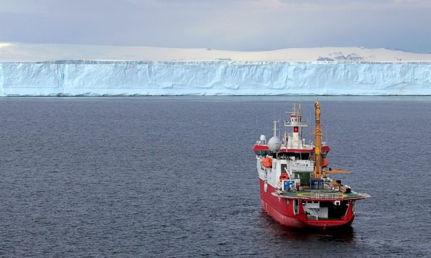 La Laura Bassi verso il Polo Sud