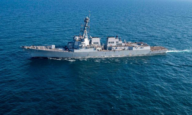 Mar Rosso, ancora attacchi Houthi e interventi US Navy