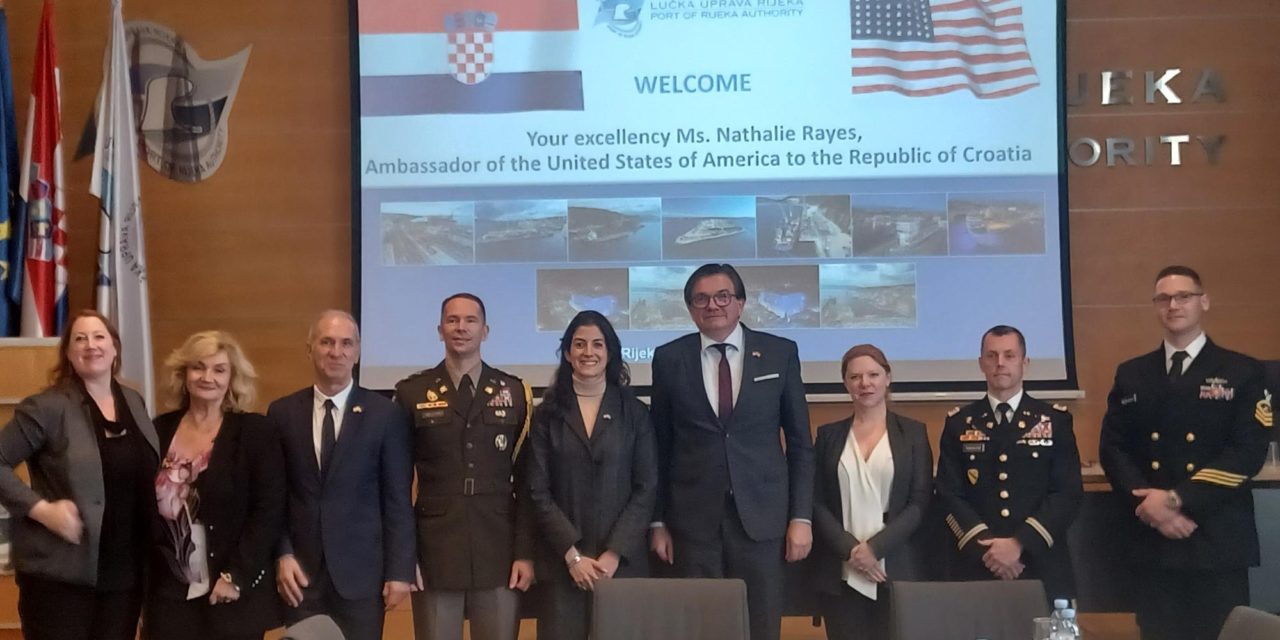 Ambasciatore USA in visita al porto di Fiume<h2 class='anw-subtitle'>Ferrovie e nuovo terminal container gli argomenti trattati con la Port Authority</h2>