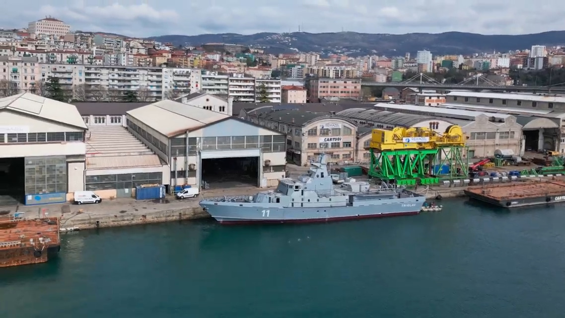 Dopo manutenzione Cartubi, motovedetta Triglav di nuovo in acqua<h2 class='anw-subtitle'>L'unità della Marina militare slovena era stata consegnata per una revisione completa</h2>