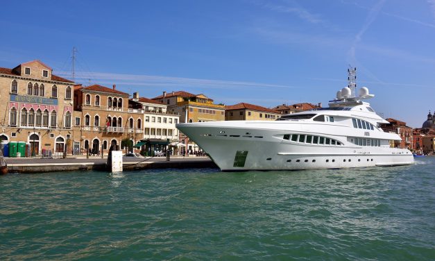 Megayacht a Venezia, Authority cerca rilancio con nuovo bando