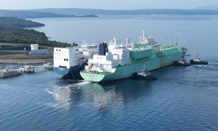 Gas terminal on Krk: LNG Croatia signs financing deal<h2 class='anw-subtitle'>The €51.1 million project will raise regasification capacity to 6.1 billion cubic meters per year</h2>