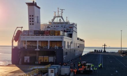 Attività a pieno ritmo nel nuovo terminal Timt del porto di Trieste<h2 class='anw-subtitle'>Inaugurata anche una sala di accoglienza per i camionisti turchi dell'Autostrada del mare</h2>