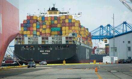 Sospeso lo sciopero dei porti Usa<h2 class='anw-subtitle'>L'accordo provvisorio prevede un aumento salariale del 62% in 6 anni</h2>