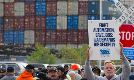 Sciopero portuali Usa contro automazione e stipendi bassi<h2 class='anw-subtitle'>Attese ripercussioni a livello internazionale per gli stop sulla East Coast e sul Golfo del Messico</h2>