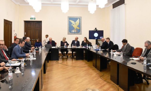 Cabina di regia logistica Fvg: approvato protocollo<h2 class='anw-subtitle'>La Regione vuole condividere strategie di pianificazione e programmazione delle infrastrutture</h2>