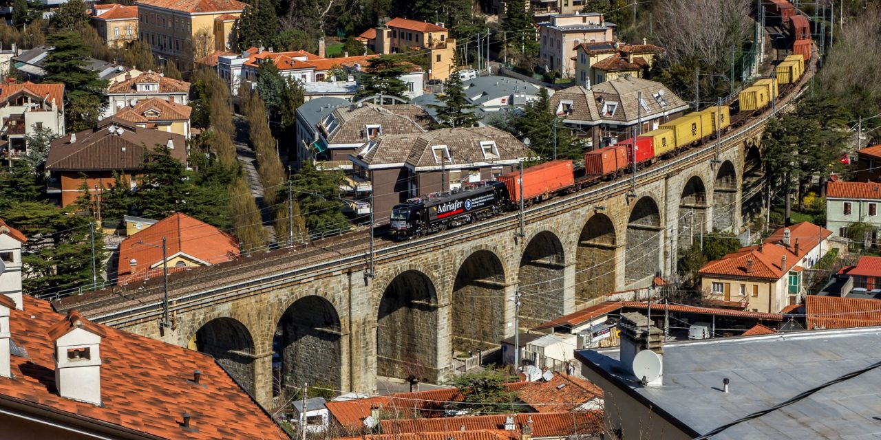 Adriafer manovra anche l’acciaio Arvedi<h2 class='anw-subtitle'>Al porto di Trieste circa 1000 treni all'anno in più per la controllata dell'Autorità portuale</h2>