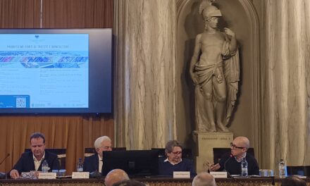 D’Agostino: «Tra guerre e dazi, Porto franco è la soluzione»<h2 class='anw-subtitle'>Il convegno con Torbianelli e Gurrieri sulle priorità degli scali di Trieste e Monfalcone</h2>
