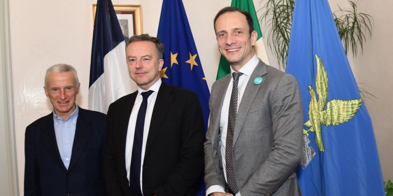 Fvg-Francia: ruolo del porto di Trieste e opportunità insediamento<h2 class='anw-subtitle'>Incontro oggi in Regione tra il presidente Massimiliano Fedriga e l'ambasciatore francese Martin Briens</h2>