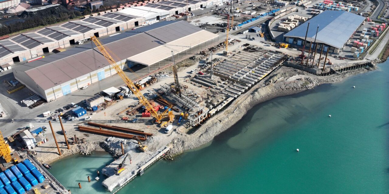 Porto di Capodistria, a pieno ritmo la costruzione del nuovo ormeggio<h2 class='anw-subtitle'>I lavori per la banchina dedicata a project cargo e break bulk dovrebbe essere pronta nel 2026</h2>