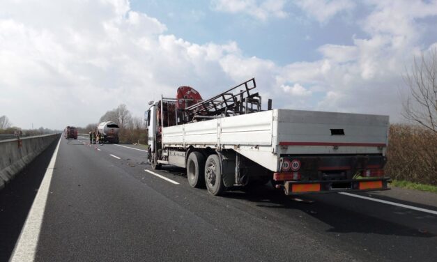 Incidente coinvolge cisterna di Gpl: chiusa la A4 Venezia-Trieste<h2 class='anw-subtitle'>L'autostrada è stata poi riaperta dopo l'intervento dei Vigili del fuoco</h2>