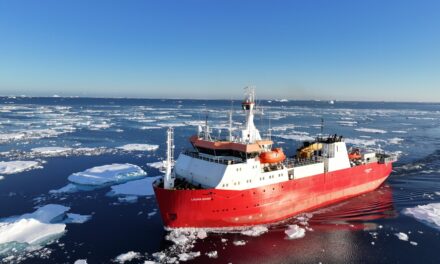 La nave Laura Bassi conclude la missione di ricerca in Antartide<h2 class='anw-subtitle'>Previsto il rientro in Italia dopo oltre due mesi di attività nel Mare di Ross per la 40° spedizione scientifica del PNRA</h2>