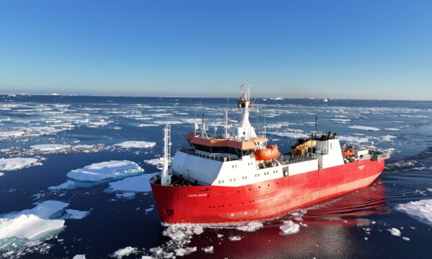 La nave Laura Bassi conclude la missione di ricerca in Antartide<h2 class='anw-subtitle'>Previsto il rientro in Italia dopo oltre due mesi di attività nel Mare di Ross per la 40° spedizione scientifica del PNRA</h2>