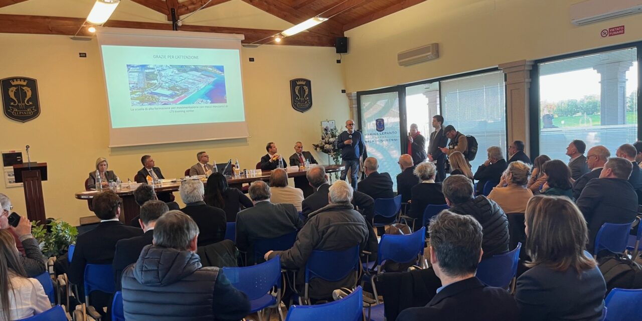 Rixi a Monfalcone: «Bilanciare sviluppo economico e diseconomie locali»<h2 class='anw-subtitle'>Incontro nella "città dei cantieri" sullo sviluppo tra nautica e portualità</h2>