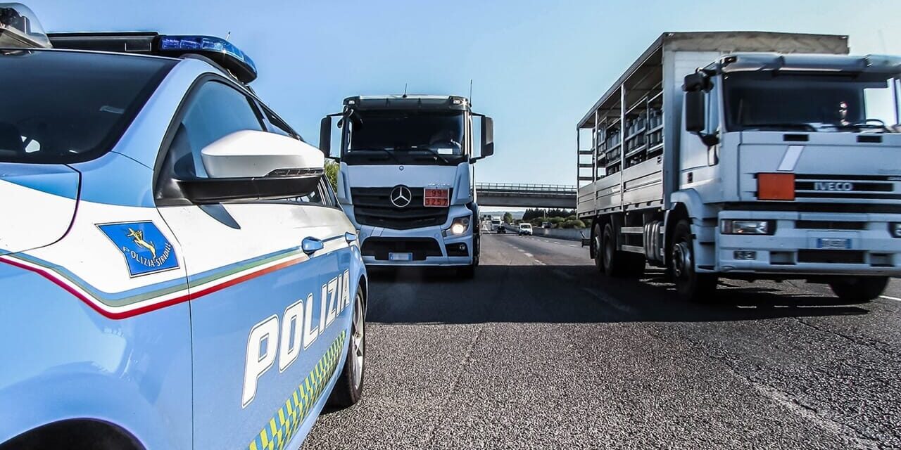Highway police checks on A4 and A23: focus on freight transport<h2 class='anw-subtitle'>Reports for drunk driving and falsified documents; violations found in exceptional and dangerous goods transport</h2>