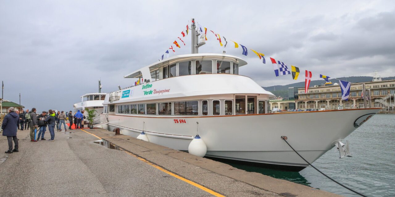 New Delfino Verde GT passenger ferry enters service on Trieste–Muggia route<h2 class='anw-subtitle'>It is the fifth and largest vessel in the fleet. The company plans to convert the sister ship Deluxe to hybrid by the end of the year</h2>