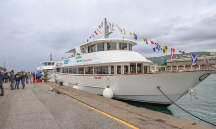 Nuova motonave Delfino Verde GT sulla tratta Trieste-Muggia<h2 class='anw-subtitle'>È la quinta e più grande unità della flotta. Entro l'anno la società renderà ibrida la nave gemella Deluxe</h2>